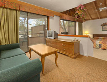 Howard Johnson Monterey Exterior photo